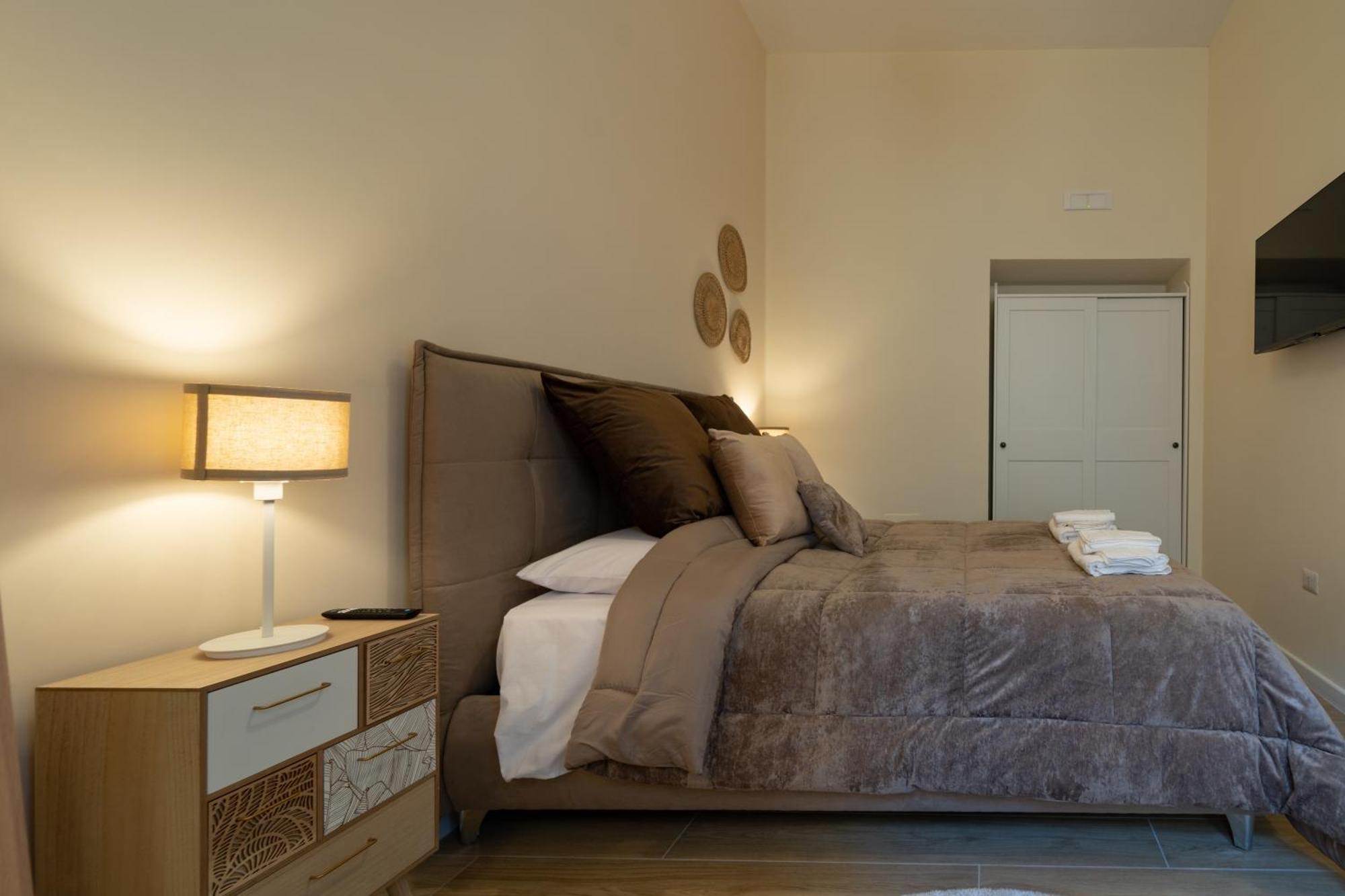 San Carlo Apartments B&B Казерта Экстерьер фото